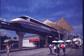 [photo of hsst station at
exposition]