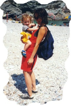 Laura and Aunt elli on the beach