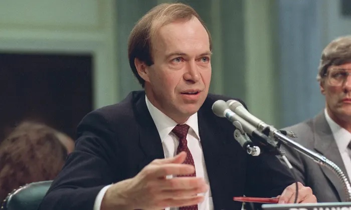 A photo of James Hansen testifying to the U.S. Congress