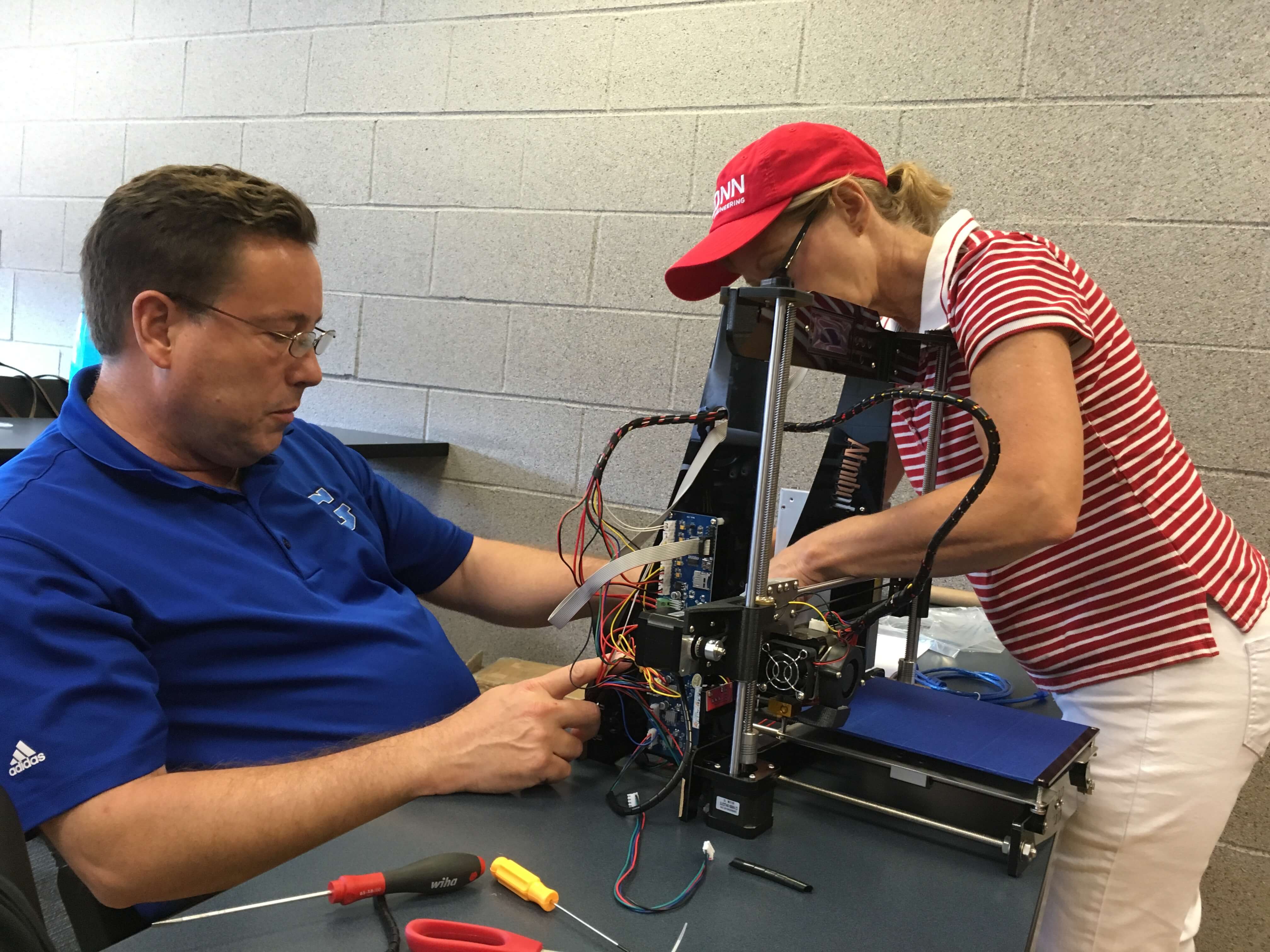 12 high-school teachers built 5 3D printers within 3 hours (2016 UConn Joule Fellows Program)