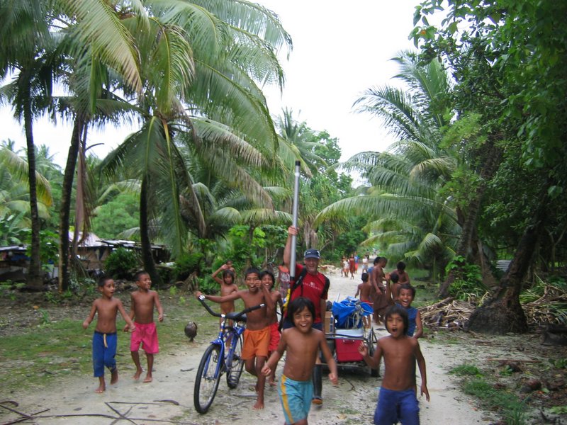 http://faculty.washington.edu/jsachs/lab/www/Research/Kiribati_Expedition_2005/Xmas167.jpg