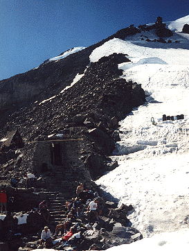 A picture of Camp Muir
